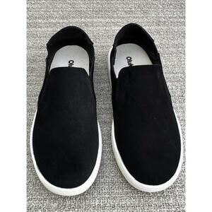 OluKai Pehuea Luxe Convertible Black Suede Sneakers Women's Size 8 US